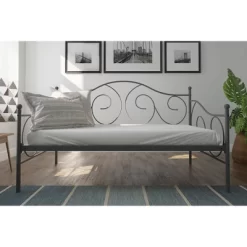 Vanessa Metal Daybed - Room & Joy -Room & Joy GUEST 3d89a977 6369 4cc5 bf51 7e5f8ca15fdb